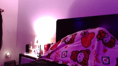 gothbaby305 online show from February 12, 7:54 am