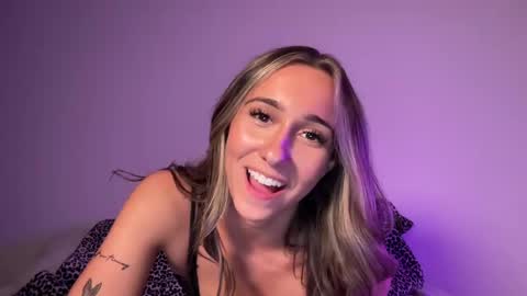 graceyrose online show from September 17, 5:05 am