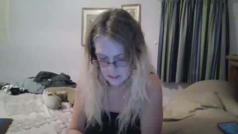 Granny Low online show from February 4, 3:00 am