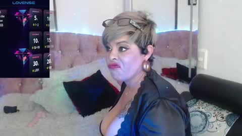 Grecia online show from January 21, 1:00 pm