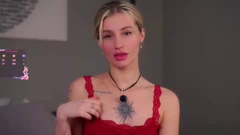 Kelly online show from February 5, 1:36 pm