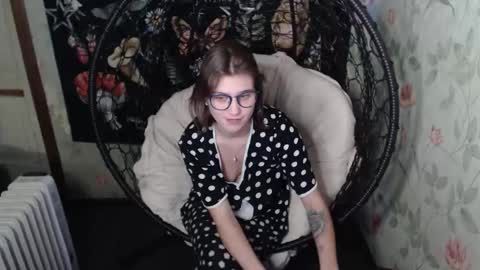 Lina online show from October 16, 6:10 pm