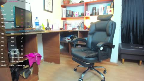 greta_voss online show from April 1, 7:33 pm