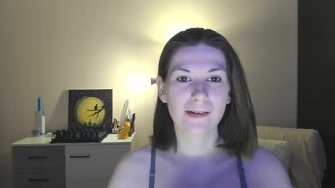 Snapshot of gretamiln chatting on February 9, 12:51 am Greta online show from February 9, 12:51 am