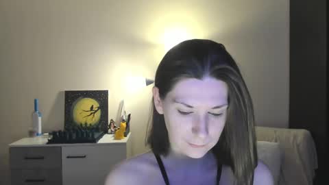 Snapshot of gretamiln chatting on February 7, 11:24 pm Greta online show from February 7, 11:24 pm