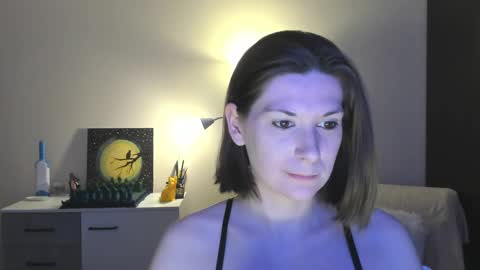 Snapshot of gretamiln chatting on December 5, 10:12 pm Greta online show from December 5, 10:12 pm