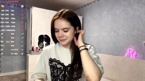 Alice online show from February 12, 3:14 pm