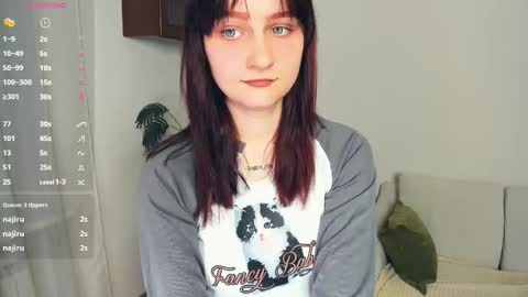 Chloe online show from November 28, 6:44 pm