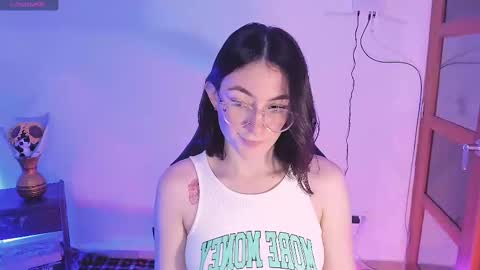 haanna_thompsoon online show from December 6, 7:55 pm