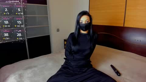 Linda online show from February 19, 2:33 am