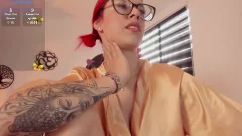 Hailee online show from September 30, 3:50 pm