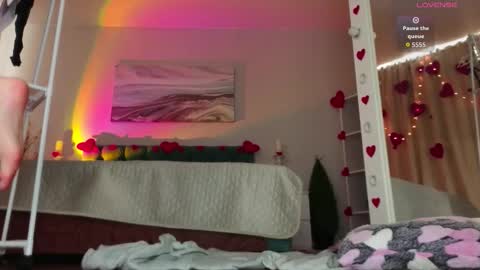 im Haley dont forget give my thumbs up online show from February 23, 6:57 am