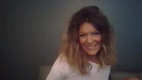 Hailey online show from December 15, 8:47 pm