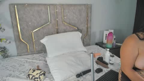 Hailey online show from November 16, 11:43 am