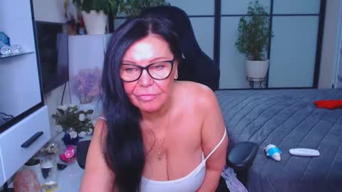 Monika online show from November 22, 9:45 am