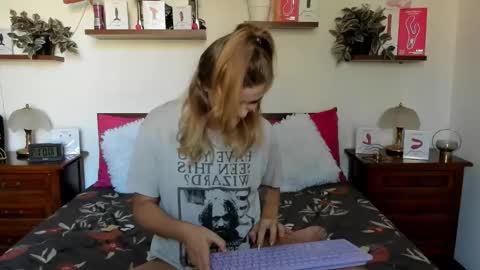 Haley online show from September 16, 8:11 am