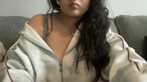 halleyb2026 online show from April 25, 7:33 pm