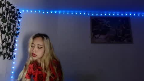 HALLIE online show from September 10, 11:05 pm