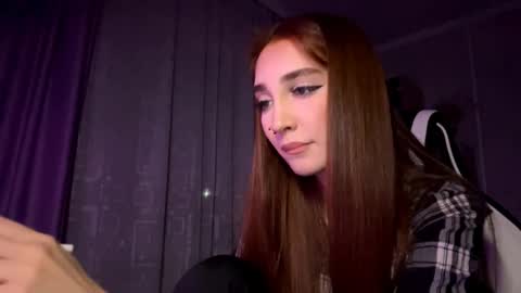 Holly online show from November 13, 8:19 pm