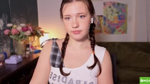 hanahwoods online show from April 10, 3:12 am