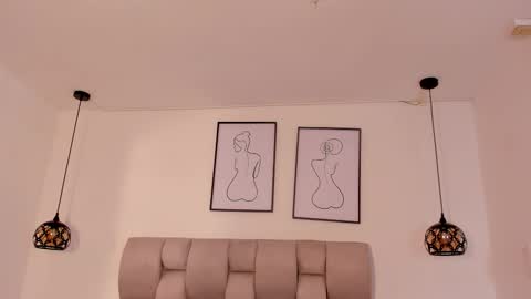 hanna__evans_ online show from November 22, 12:08 pm