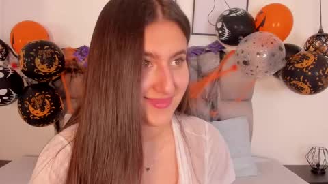 hanna__evans_ online show from October 29, 1:47 pm