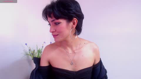 Sara online show from January 31, 6:36 pm