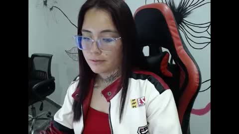 mara online show from May 9, 11:07 pm