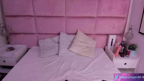  Hanna  online show from April 4, 4:00 am