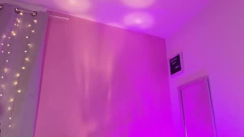 hannacruzsj online show from March 15, 5:20 am