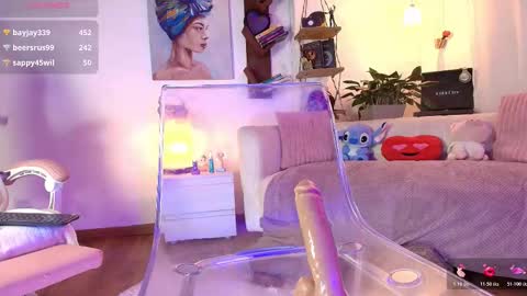 hannah_lovee online show from March 24, 8:41 am