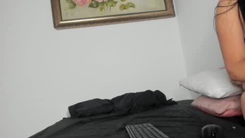 Hannah online show from March 20, 12:59 am