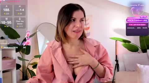 Hannah online show from April 17, 5:09 am