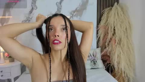 Hannahill69 online show from March 20, 5:12 am