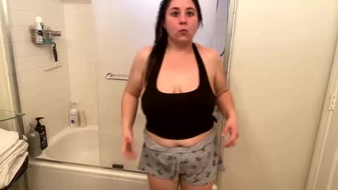 axxa online show from December 4, 8:29 pm