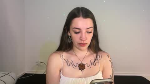 Hannah Taylor online show from January 15, 8:15 pm