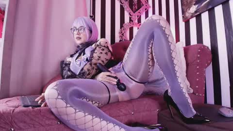 FOLLOW ME INTA MOONXMAFE online show from February 13, 11:28 pm