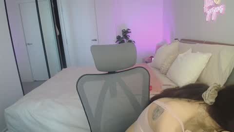 HannaVibe online show from December 20, 6:50 am