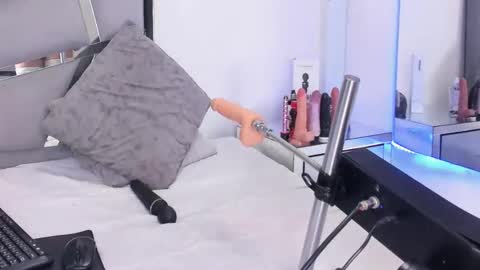 hanny_watson online show from October 13, 3:04 pm