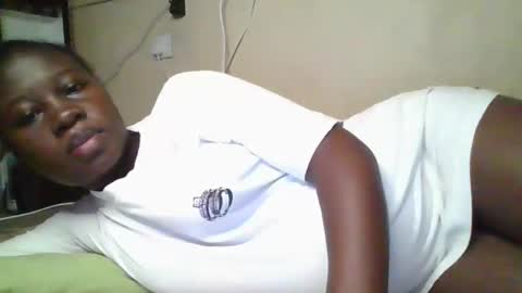 happy_dimple online show from October 29, 11:58 am