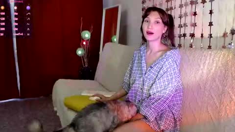 happy_peach online show from June 2, 2:45 am