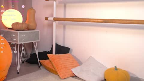 Evy  online show from November 8, 12:59 am