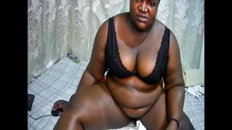 happysonia online show from September 12, 9:44 pm