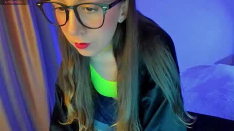 Stephanie online show from October 6, 7:07 pm