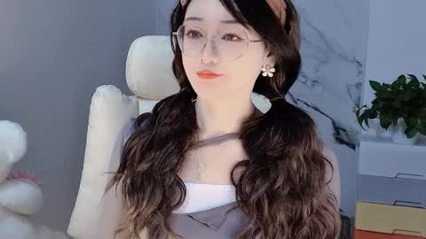 Daisy online show from December 21, 3:58 am