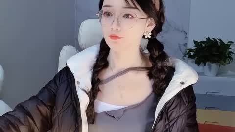 Daisy online show from December 14, 3:28 am