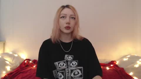 Emily online show from May 25, 9:25 pm