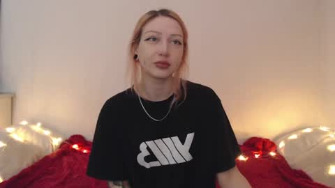 Emily online show from May 28, 7:23 pm