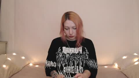 Emily online show from May 4, 9:40 pm