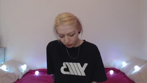 Emily online show from July 1, 10:31 pm